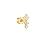Monika – Small earrings of elegant subtlety.
