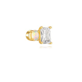 Monika – Small earrings of elegant subtlety.