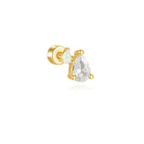 Monika – Small earrings of elegant subtlety.