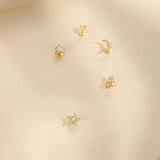 Monika – Small earrings of elegant subtlety.