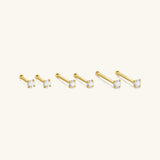 Isabela – Gold earrings with an elegant and fluid design.