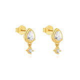 Viktoria – Delicate gold earrings with an elegant shine.