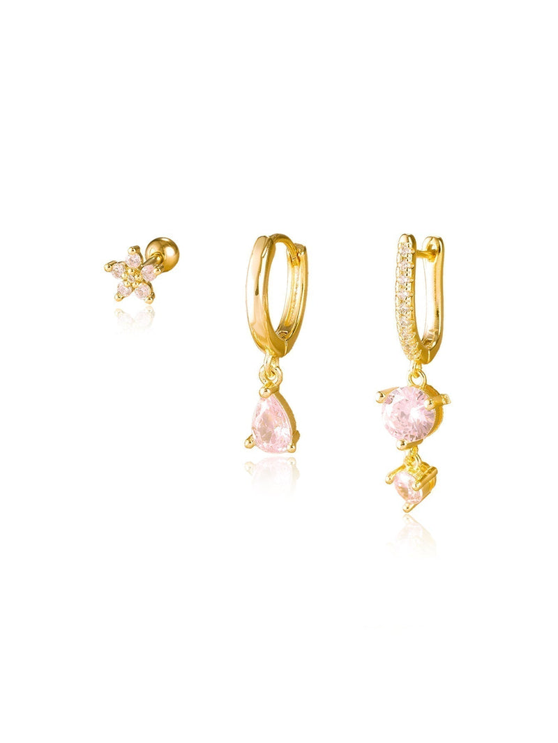 Antonie – Gold earrings with a shiny finish.