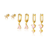 Antonie – Gold earrings with a shiny finish.