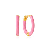 Antonie – Gold earrings with a shiny finish.