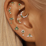 Romina – Gold earrings with a charming playful touch.