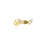 Romina – Gold earrings with a charming playful touch.