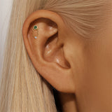 Romina – Gold earrings with a charming playful touch.
