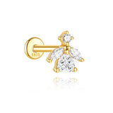 Valentina – Elegant gold earrings with delicate curvature.