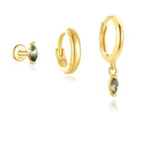 Mona – Gold earrings with an elegant and fluid design.
