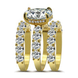 Greta – Silver ring adorned with diamonds.