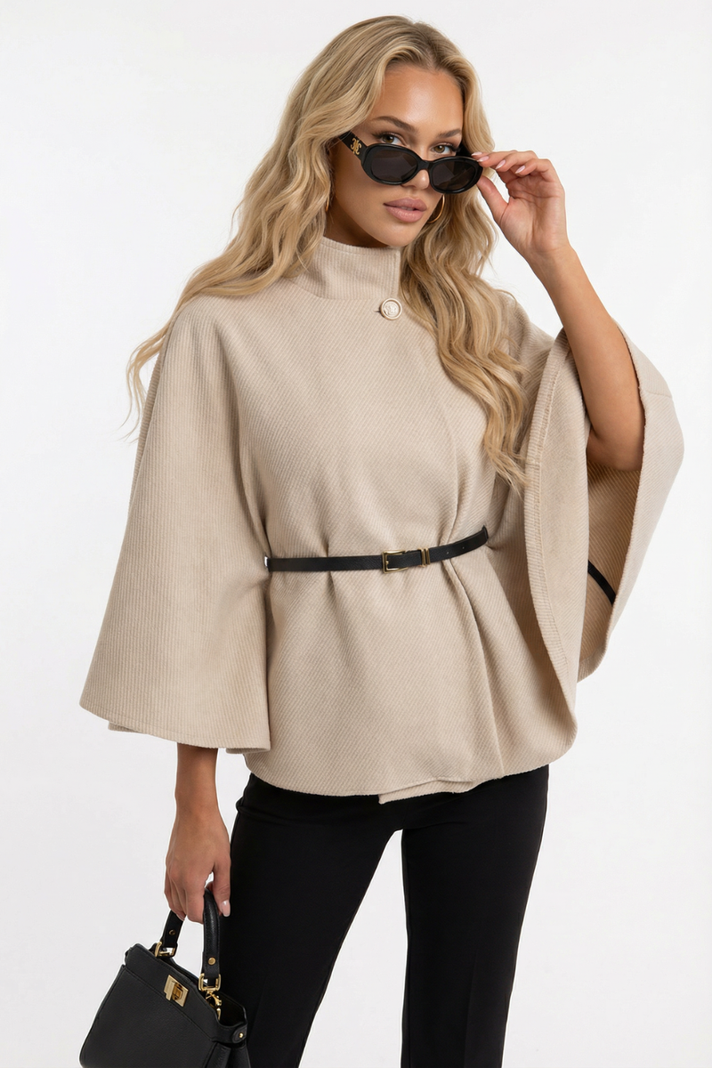 Elegant coat with belt