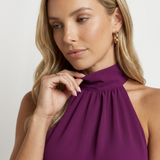 Leandra - Elegant set with neckline