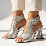 Eletra - High heels with detail