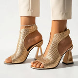 Eletra - High heels with detail