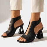 Eletra - High heels with detail