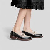 Nélida | Moccasin