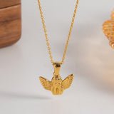 Frieda – Gold necklace with angel wing pendant