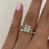Nora – Diamond ring with a layered design.