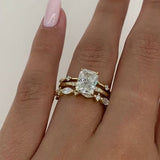 Nora – Diamond ring with a layered design.