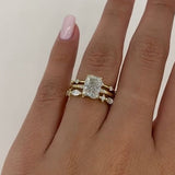 Nora – Diamond ring with a layered design.