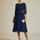 Midi dress with lace and three-quarter sleeves