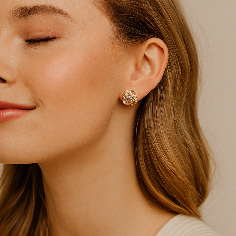 Aurelia: the perfect companion for those who value subtle elegance with a touch of luxury.