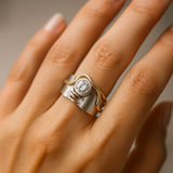 Laura - Dark silver vintage ring with cubic zirconia