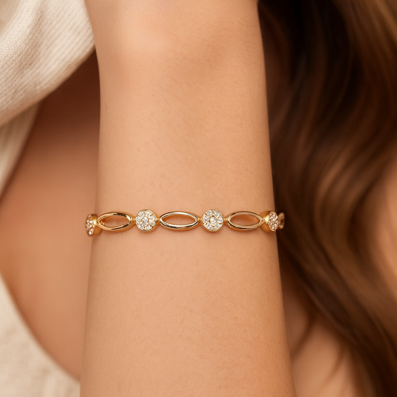Klára - Elegant gold bracelet with cubic zirconia