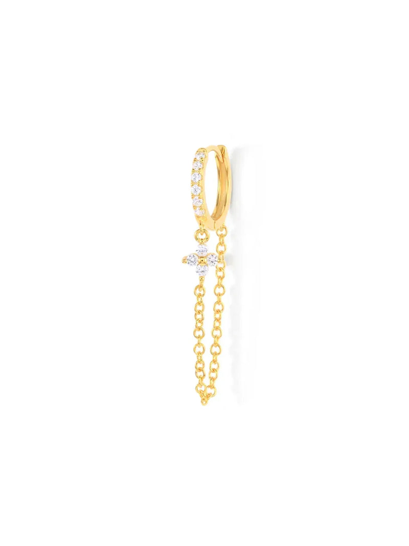 Clarissa – Gold earrings with an elegant square design.