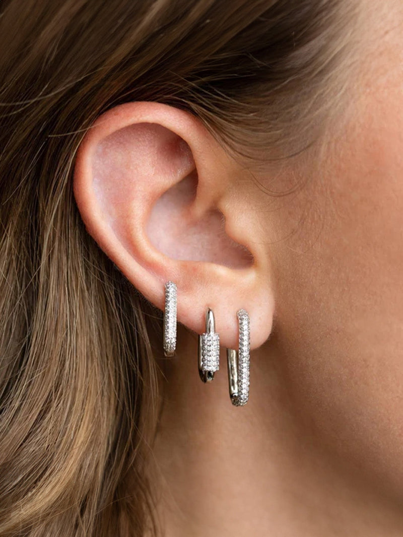 Lara - Gold Earrings with Elegant Curved Design