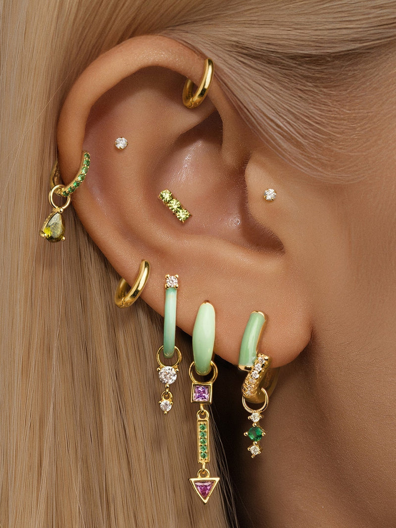 Marta – Gold Earrings with Classic Design.