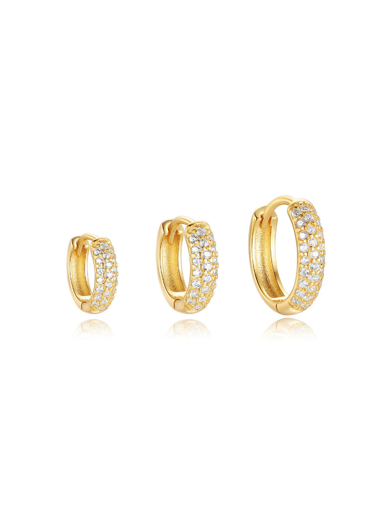 Sina – Gold earrings with a touch of minimalist elegance.