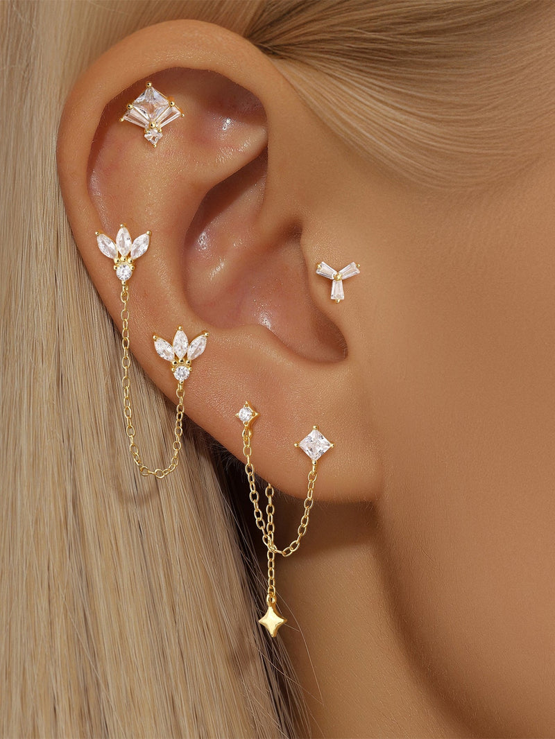 Leonie-Klara – Elegant shiny gold earrings.