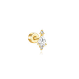 Klara – Elegant gold earrings with a soft design.