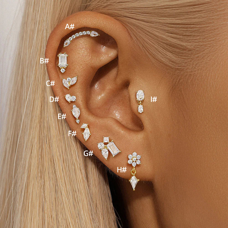 Klara – Elegant gold earrings with a soft design.