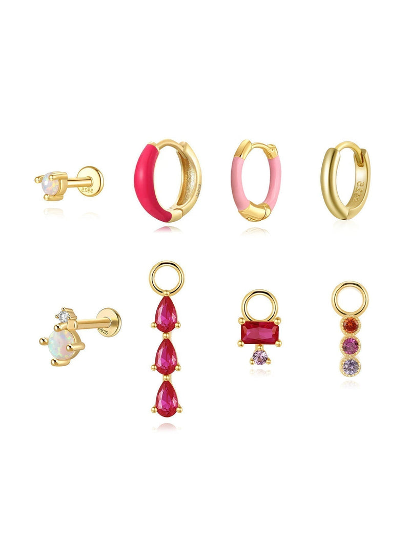 Elena – Gold earrings with textured design.