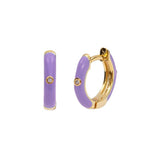 Isabela – Elegant gold earrings with geometric design.