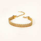 Lena – Delicate bracelet with a minimalist design.