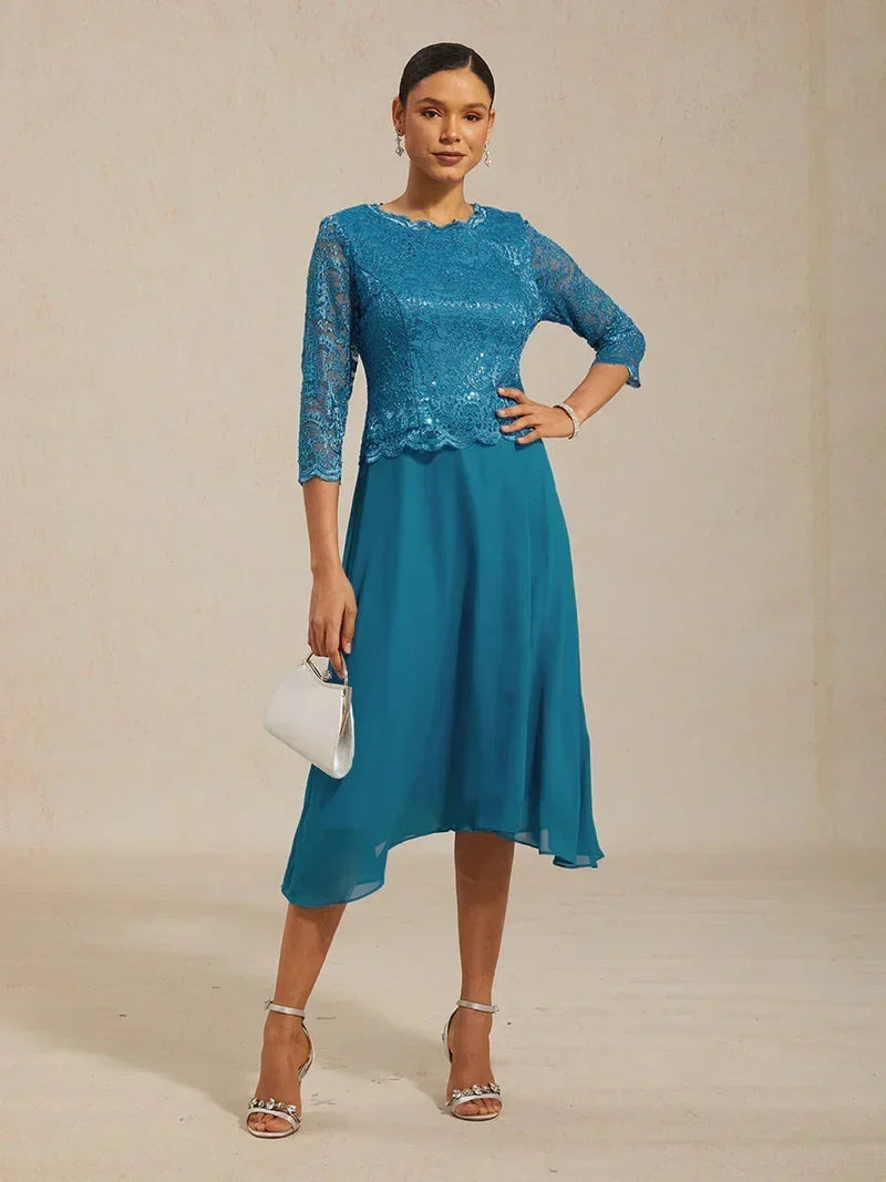 Midi dress with lace and three-quarter sleeves