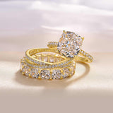 Iris – Diamond ring with oval gemstone.