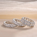 Leona – Diamond ring with three stunning rows.