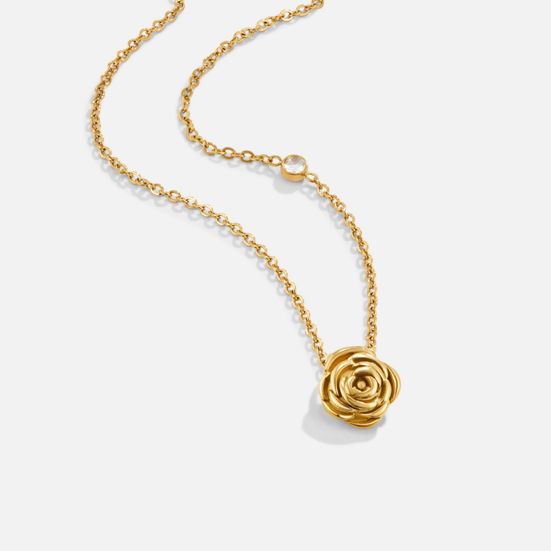 Leonora – Double gold necklace with elegant heart-shaped detail