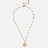 Annika – Delicate Gold Necklace with Square Pendant