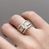 Veronika – Diamond ring with elegant gold details.
