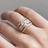 Veronika – Diamond ring with elegant gold details.