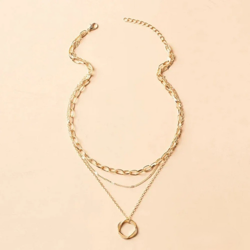 Beata – Gold necklace with delicate stone decorations