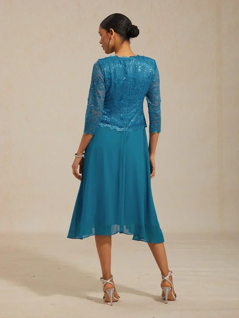 Midi dress with lace and three-quarter sleeves