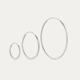 Sabina – Gold earrings with a brilliant design.