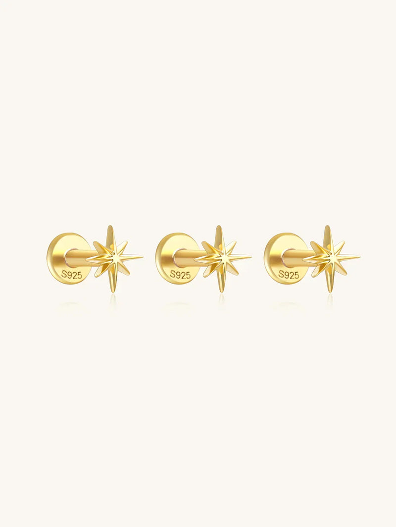 Kateřina – Gold earrings with an elegant curve.
